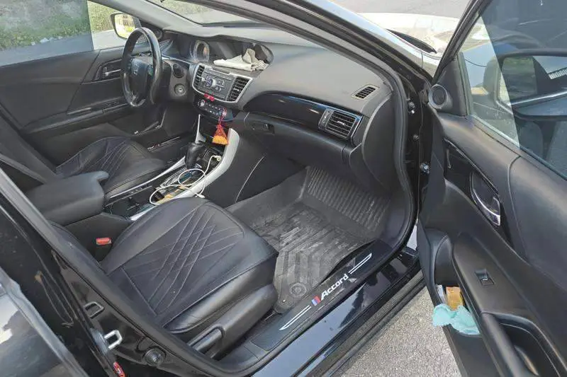Accord 2016 2.0L Comfort Edition — 9