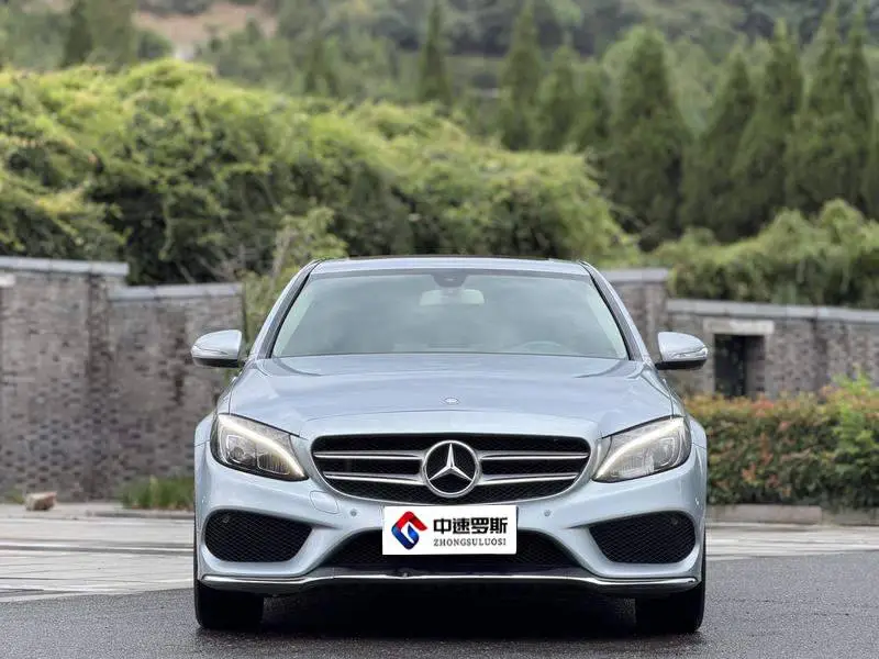 Mercedes-Benz C-Class 2017 C 180 L Sports Edition — 2