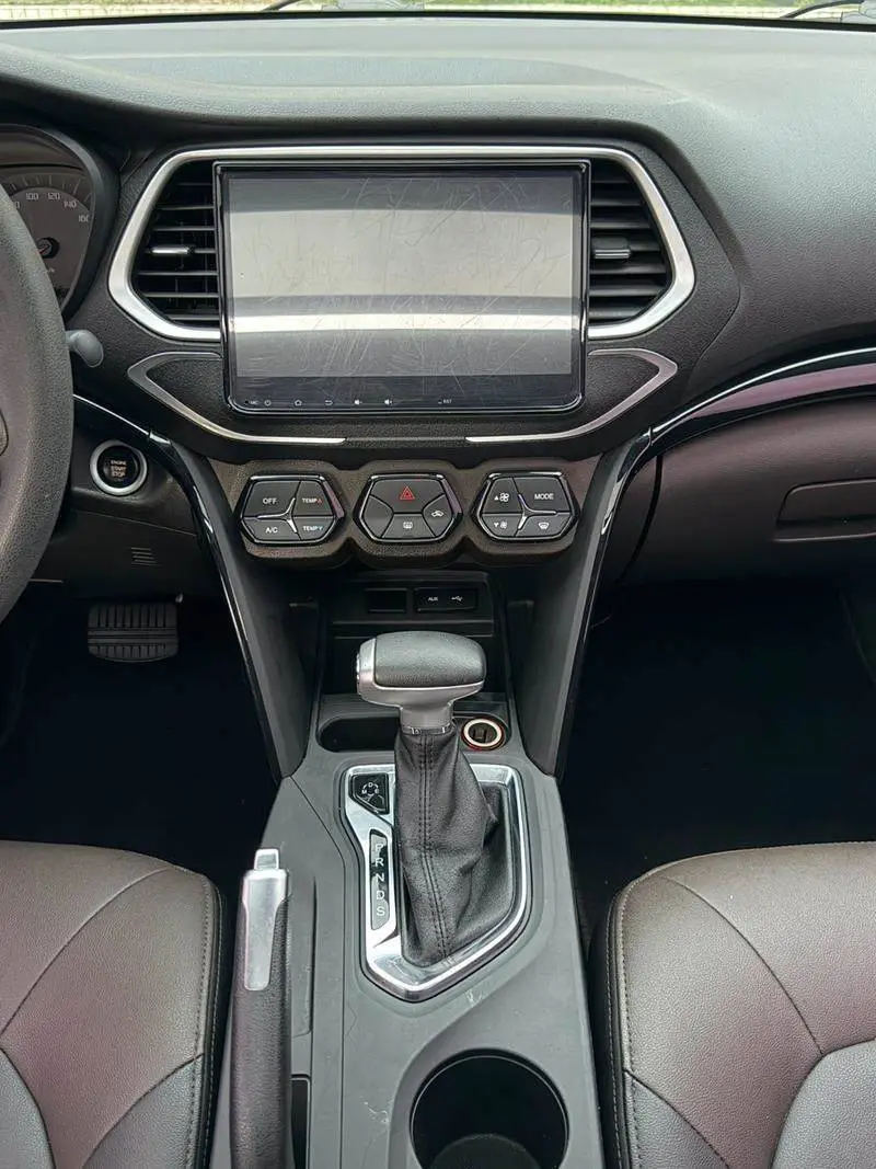 Trumpchi GS4 2017 200T G-DCT 2WD Elite Edition — 10