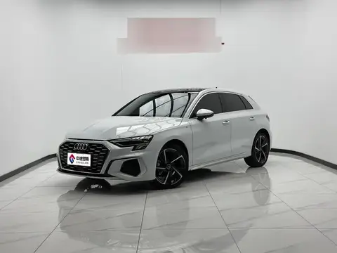 Audi A3 2023 Sportback 35 TFSI facelift: stylish and sporty