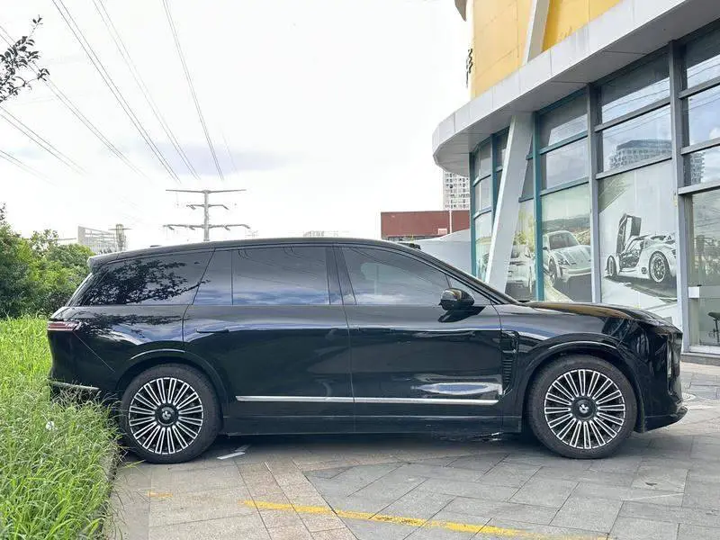 NIO ES8 2026 Six-Seat Executive Luxury Edition — 4
