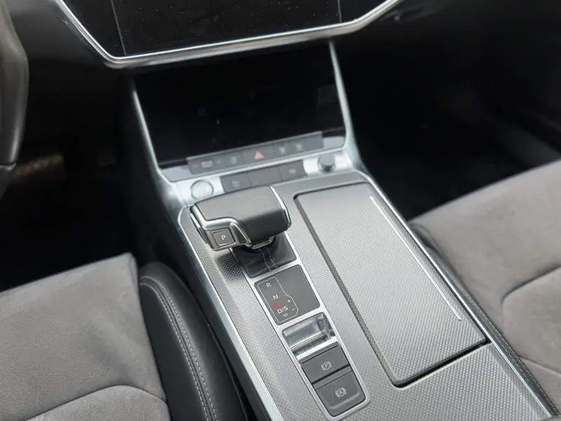Audi A6L 2020 40 TFSI Luxury Dynamic Edition — 12