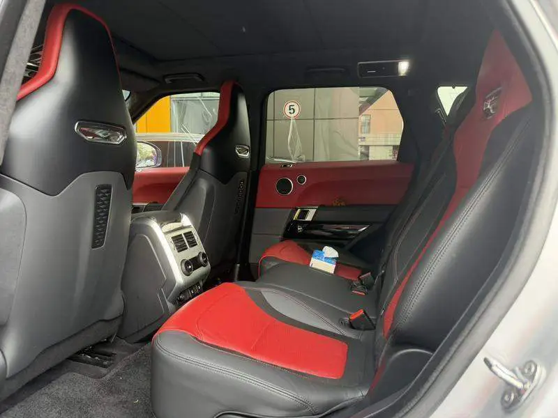 Range Rover Sport 2020 5.0 SC V8 SVR — 11