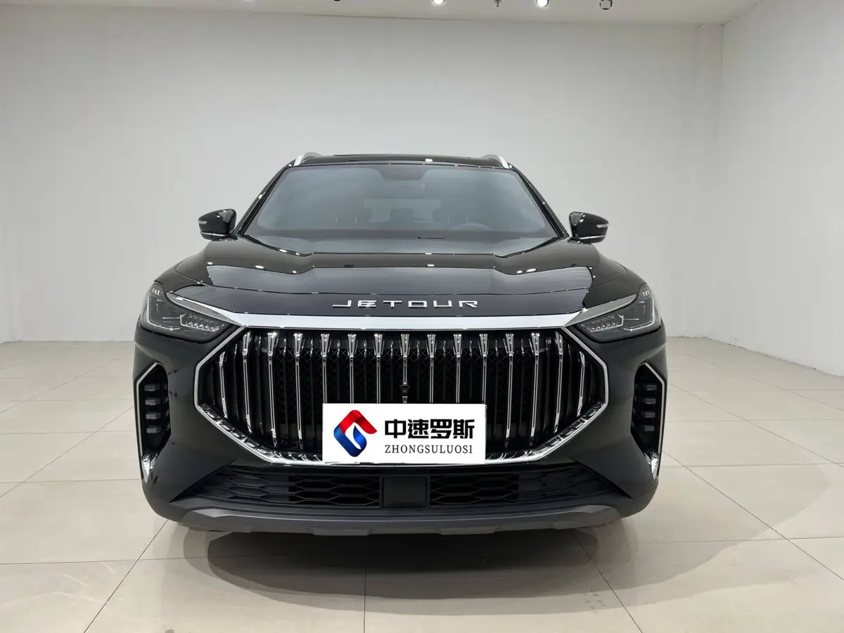 JETOUR X70 PLUS 2023 1.5T DCT Brave PLUS 5-seater — 2