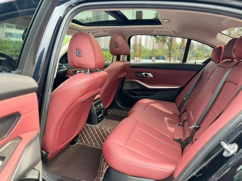 BMW i3 2022 eDrive 35 L — 8