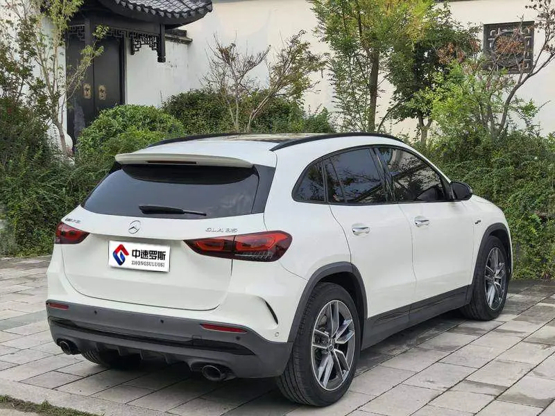 Mercedes-Benz GLA AMG 2021 AMG GLA 35 4MATIC — 7