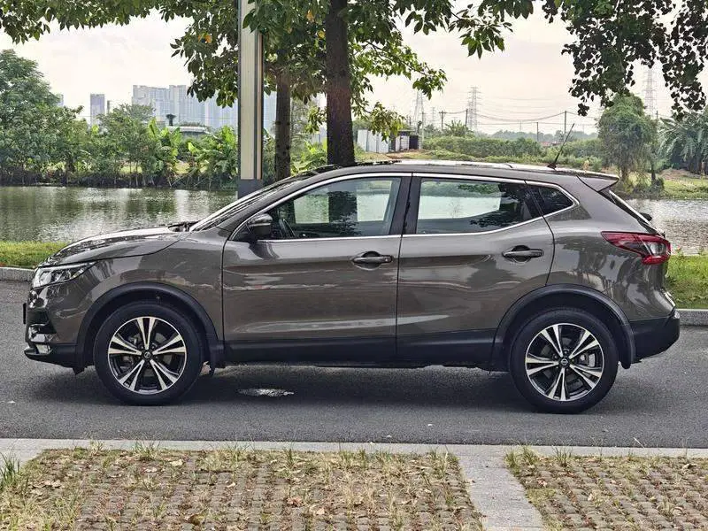 Qashqai 2019 2.0L CVT Deluxe Edition — 4