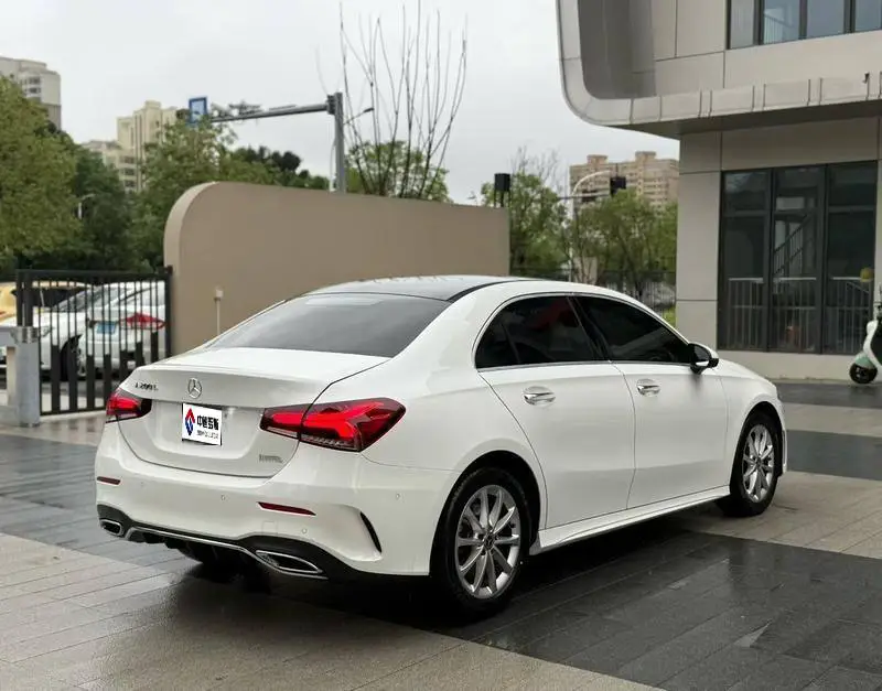 Mercedes-Benz A-Class 2021 A 200 L Sports Sedan Fashion Edition — 6