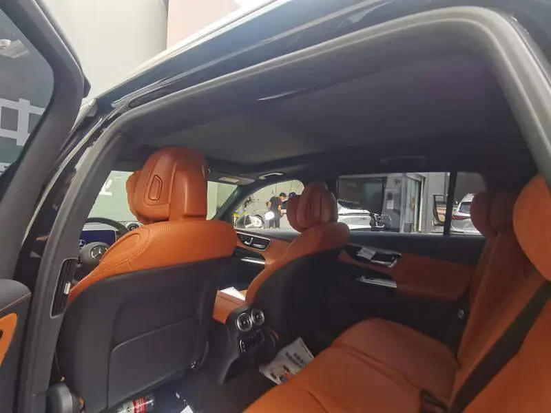 Mercedes-Benz GLC 2023 GLC 300 L 4MATIC Dynamic 7-seater — 9
