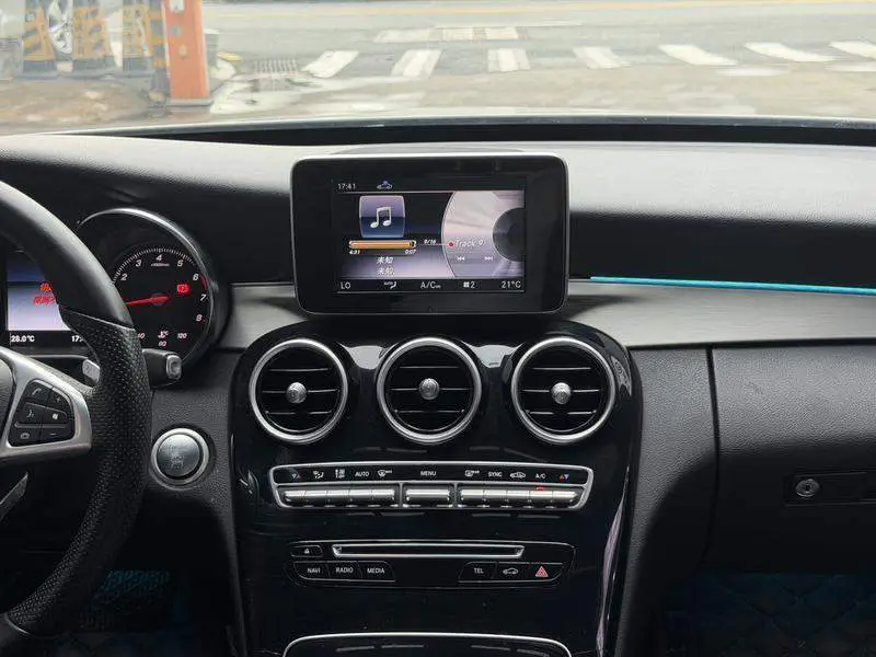Mercedes-Benz C-Class 2018 C 200 Sport Edition — 9
