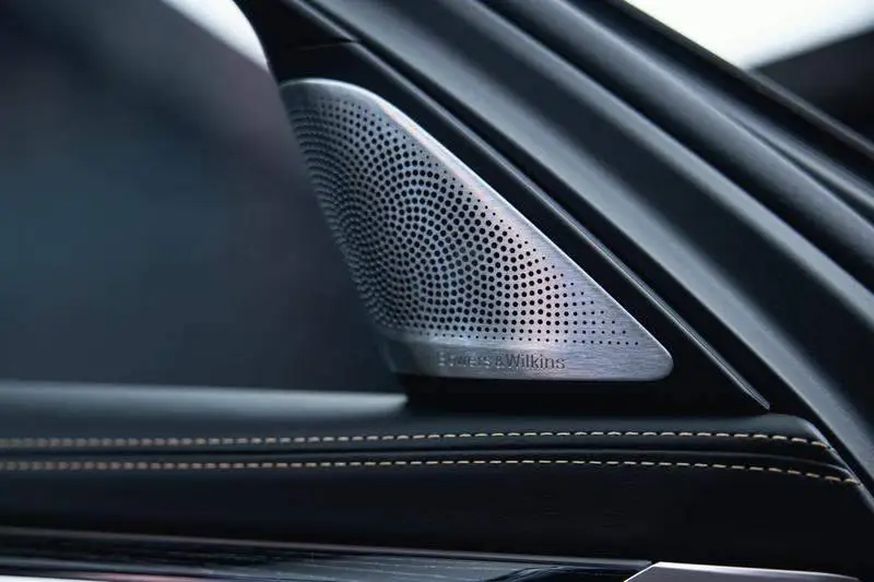 BMW 7 Series 2017 M760Li xDrive Premium Luxury Edition — 12