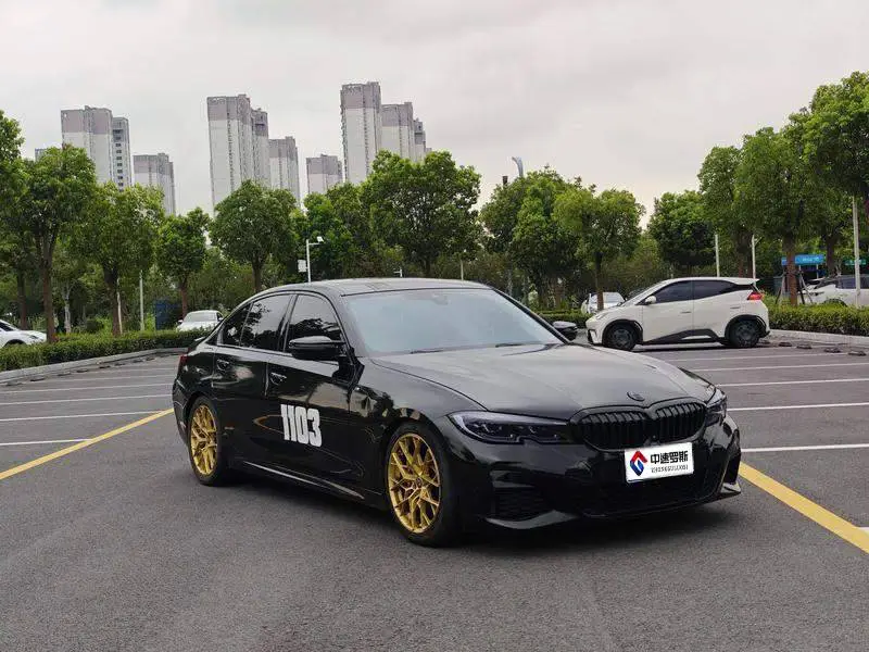 BMW 3 Series 2021 facelift 330i M Sport Night Edition — 3
