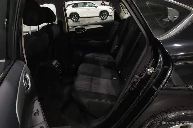 Sylphy 2022 Classic 1.6XE CVT Comfort Edition — 19