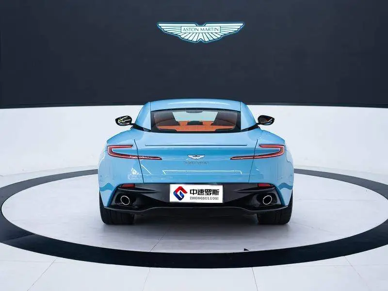 Aston Martin DB11 2020 4.0T V8 Coupe — 4