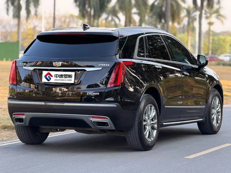 Cadillac XT5 2020 28T Luxury Model — 7