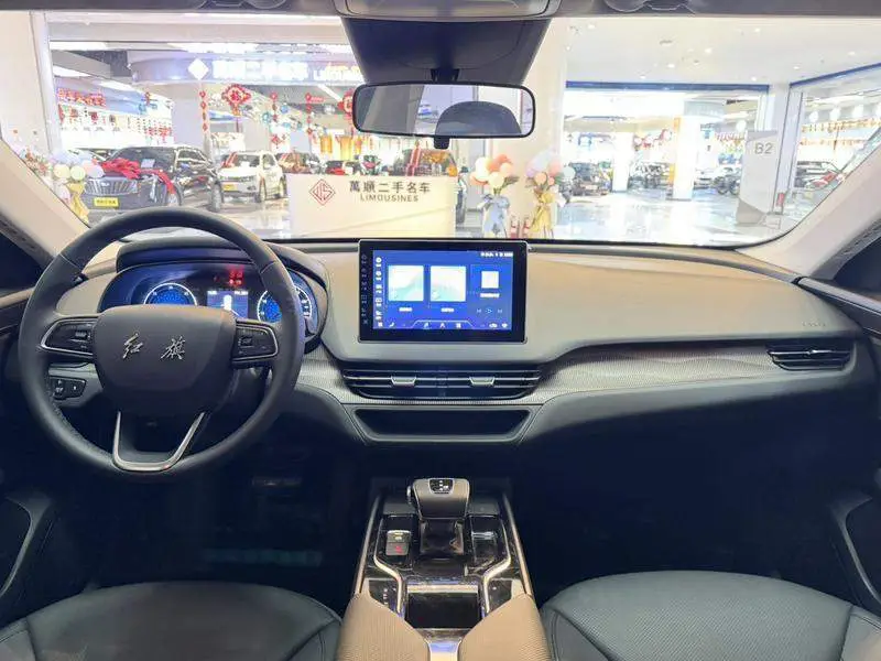 Hongqi E-QM5 2023 modified basic travel version — 10