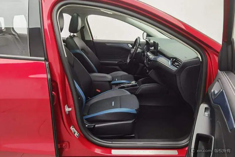 Fox 2021 EcoBoost 180 Automatic Shooting Brake — 19