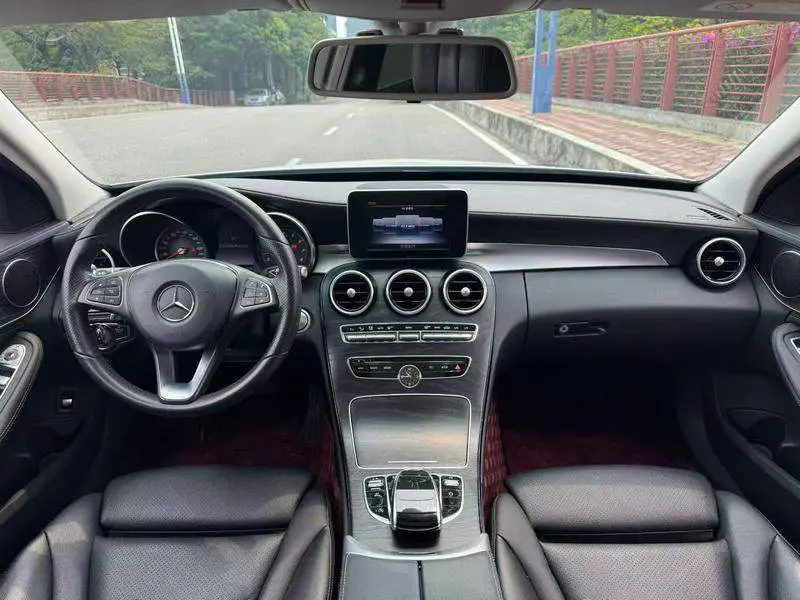 Mercedes-Benz C-Class 2018 C 200 L Sports Edition — 6