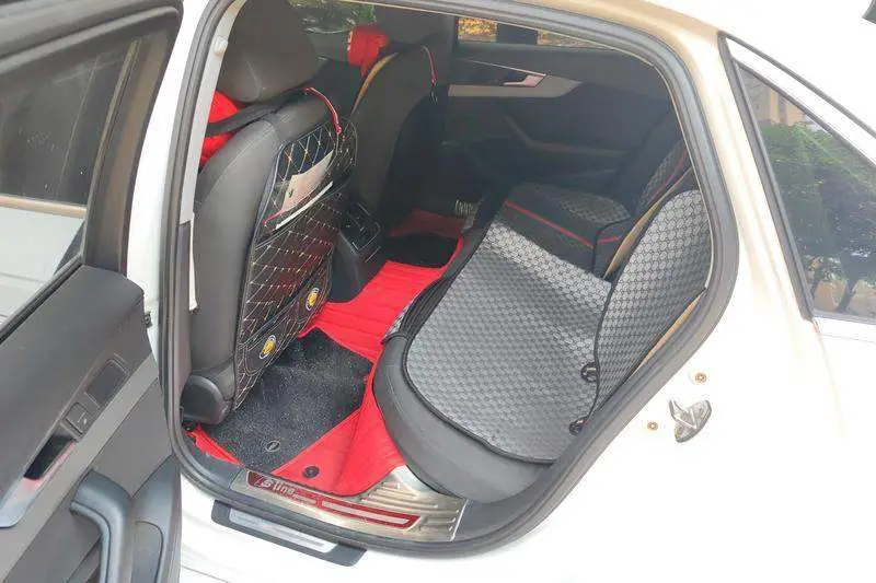 Audi A4L 2019 40 TFSI Progressive National V — 15