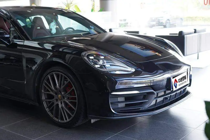 Panamera 2023 Panamera 2.9T Platinum Edition — 5