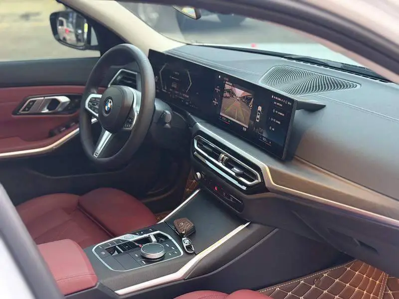 BMW 3 Series 2023 325i M Sport Package — 14