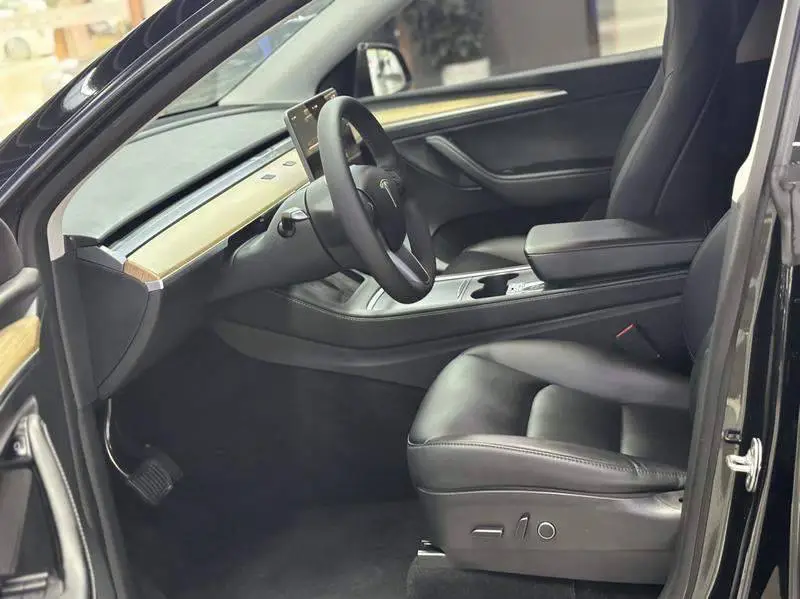 Model Y 2022 rear-wheel drive version — 8