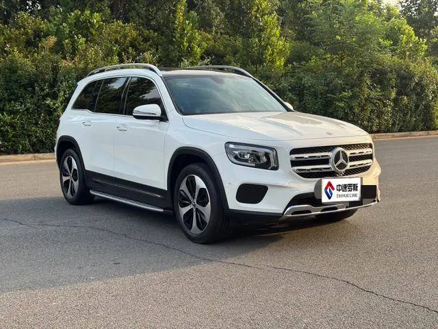 Mercedes-Benz GLB 2023 GLB 220 Fashion Edition — 3
