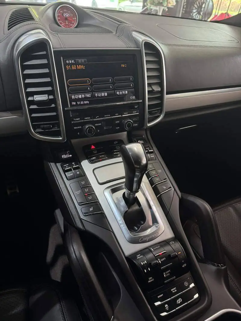 Cayenne 2015 Cayenne GTS 3.6T — 13