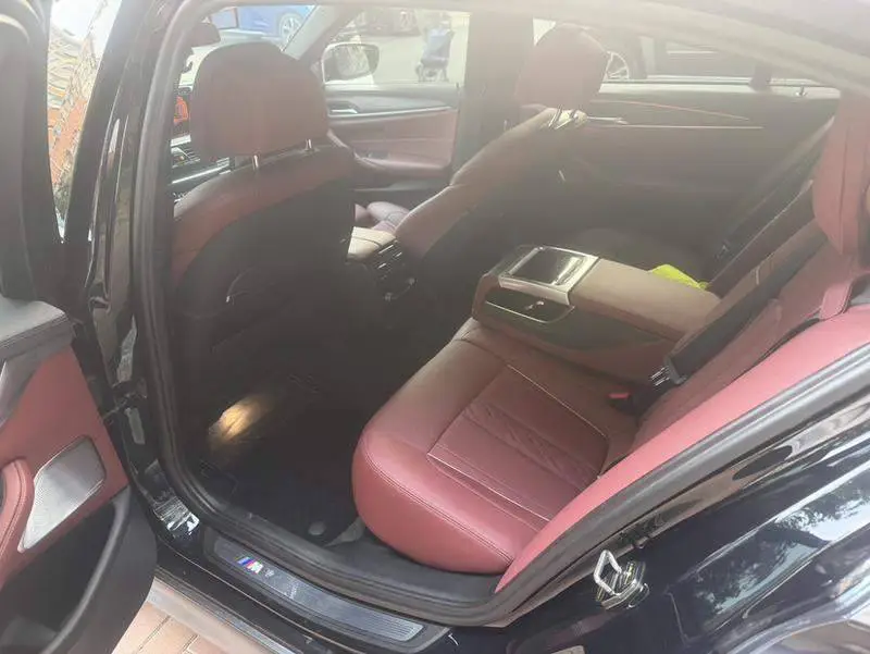 BMW 5 Series 2021 530Li Premium M Sport Package — 12