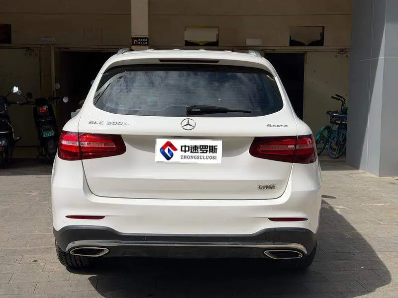 Mercedes-Benz GLC 2019 GLC 300 L 4MATIC Dynamic — 5