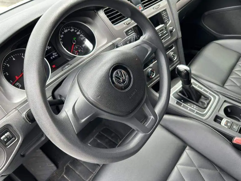 Golf 2016 1.6L Automatic Fashion Model — 16