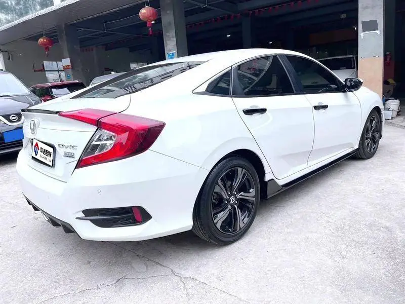 Civic 2019 220TURBO CVT Fuel Edition National VI — 6