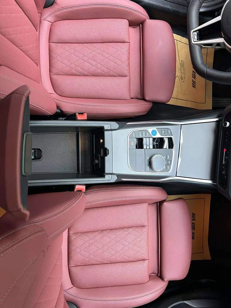 BMW i3 2025 eDrive 35 L — 18