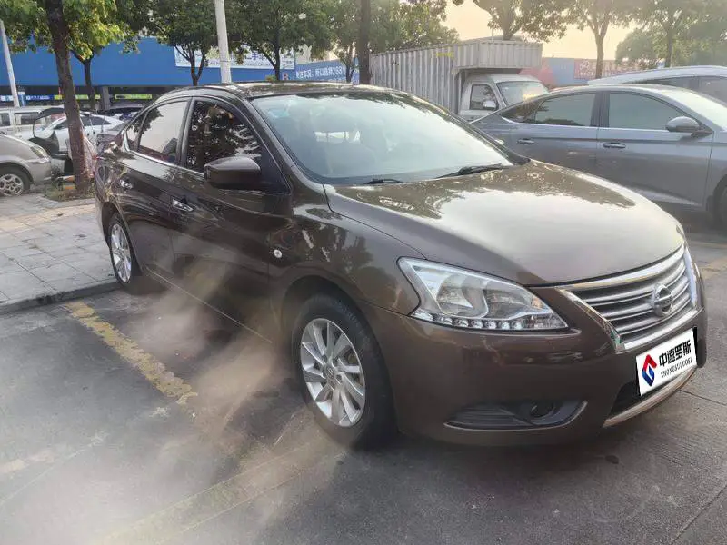 Sylphy 2014 1.6XV CVT Premium Edition — 2