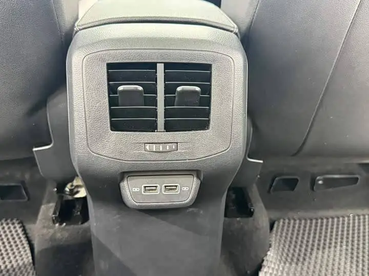Exploration 2023 200TSI DSG Joy Smart Edition — 9
