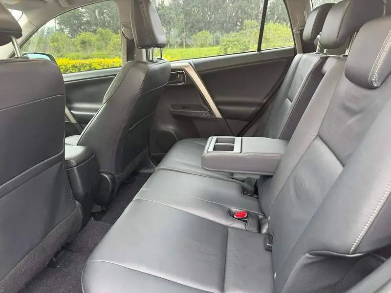 RAV4 Rongfang 2013 2.5L Automatic 4WD Elite Edition — 9