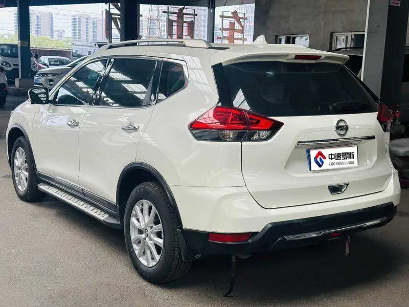 X-Trail 2017 2.0L CVT Smart Edition 2WD — 4