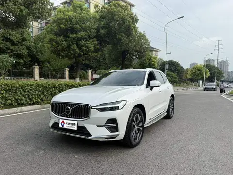 Volvo XC60 2023 B5 4WD Zhiyi Luxury Edition