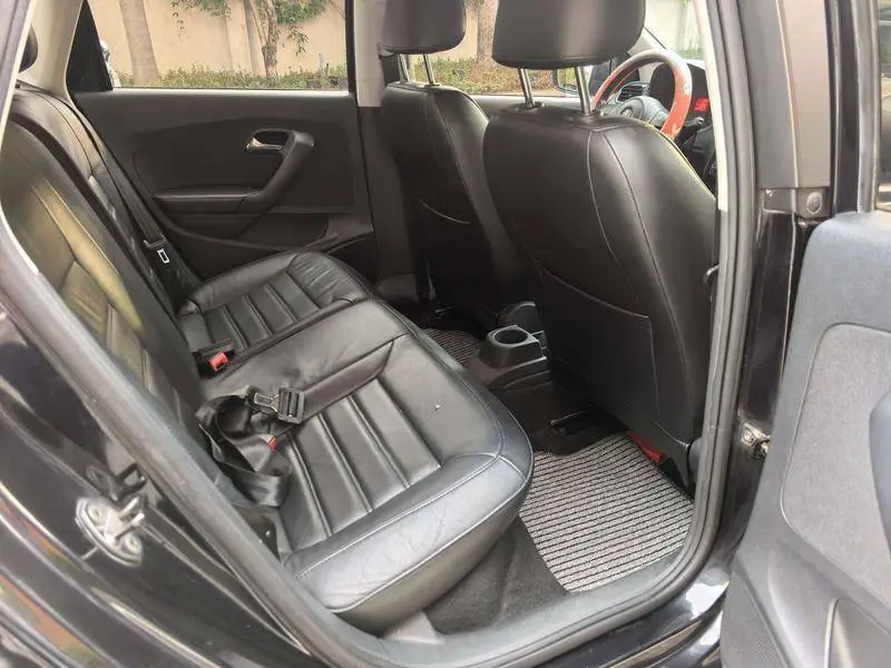 Polo 2013 1.6L Automatic Luxury Edition — 12