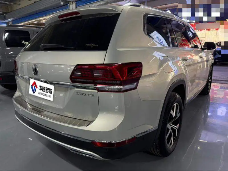 Touron 2017 380TSI 4WD Luxury Edition — 6