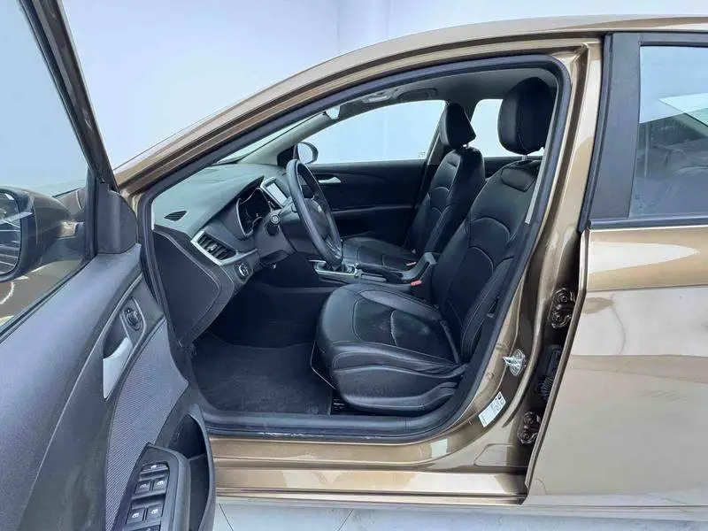 Cobalt 2016 1.5L Manual Enjoy Edition — 9