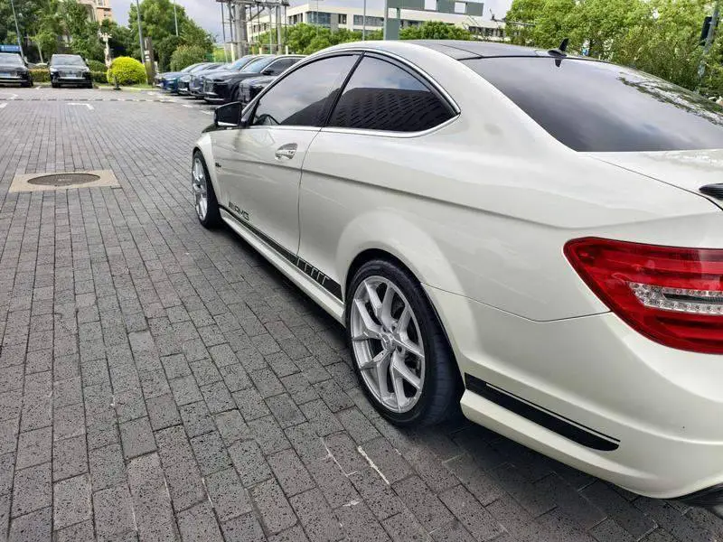 Mercedes-Benz C-Class AMG 2012 AMG C 63 Coupe Dynamic Edition — 9