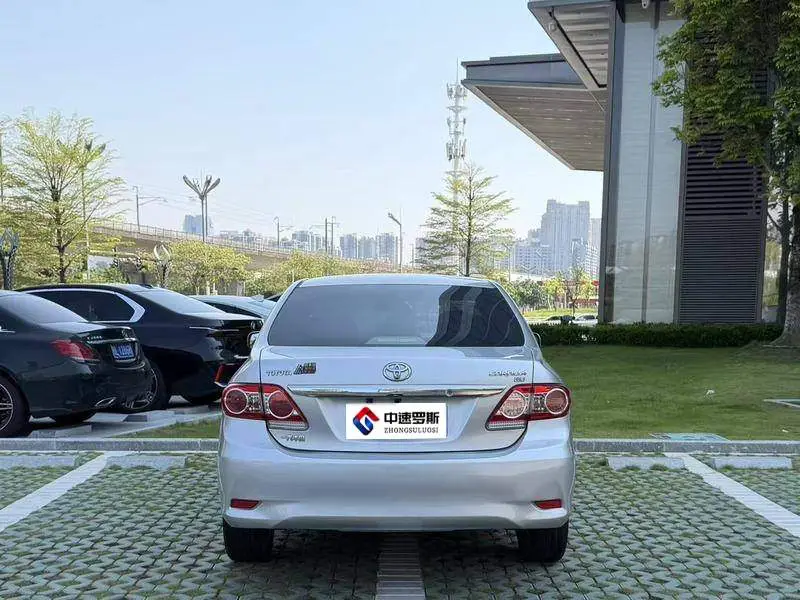Corolla 2011 1.8L CVT GL-i — 5