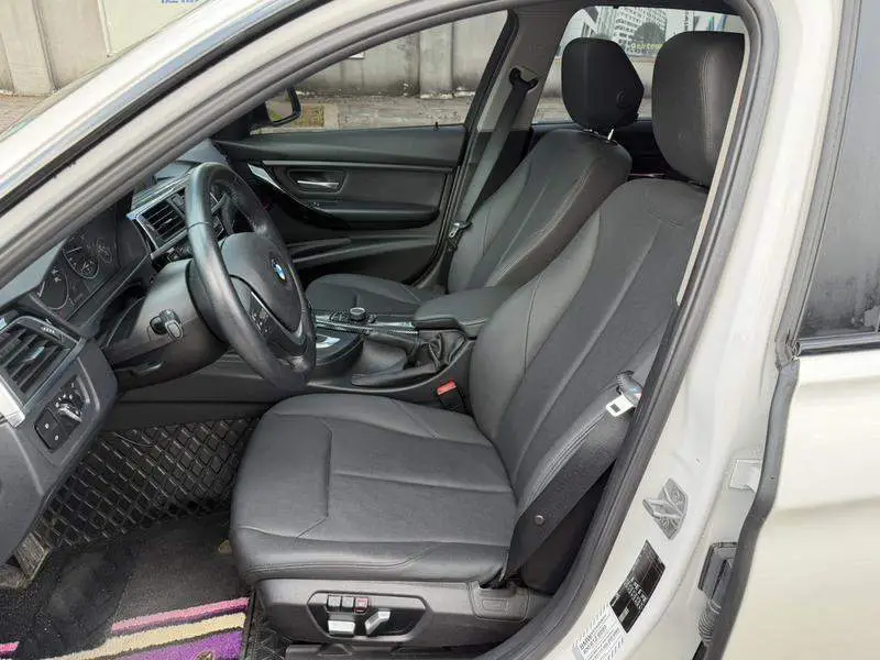 BMW 3 Series 2016 320Li Progressive Edition — 8