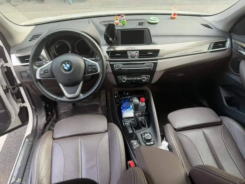 BMW X1 2019 sDrive18Li Premium Edition — 7