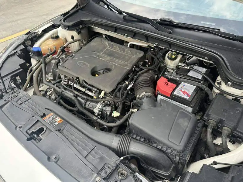 Fox 2021 Sedan EcoBoost 180 Automatic Front — 7