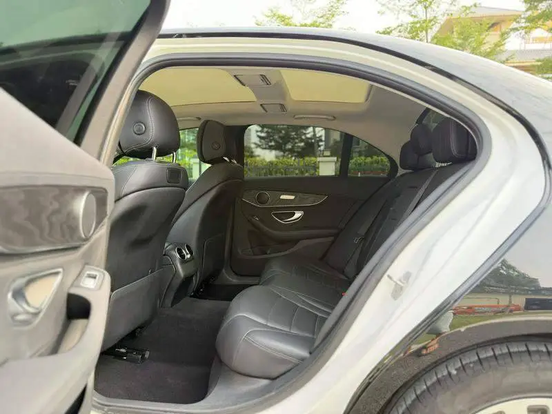 Mercedes-Benz C-Class 2016 C 200 L Sports — 9