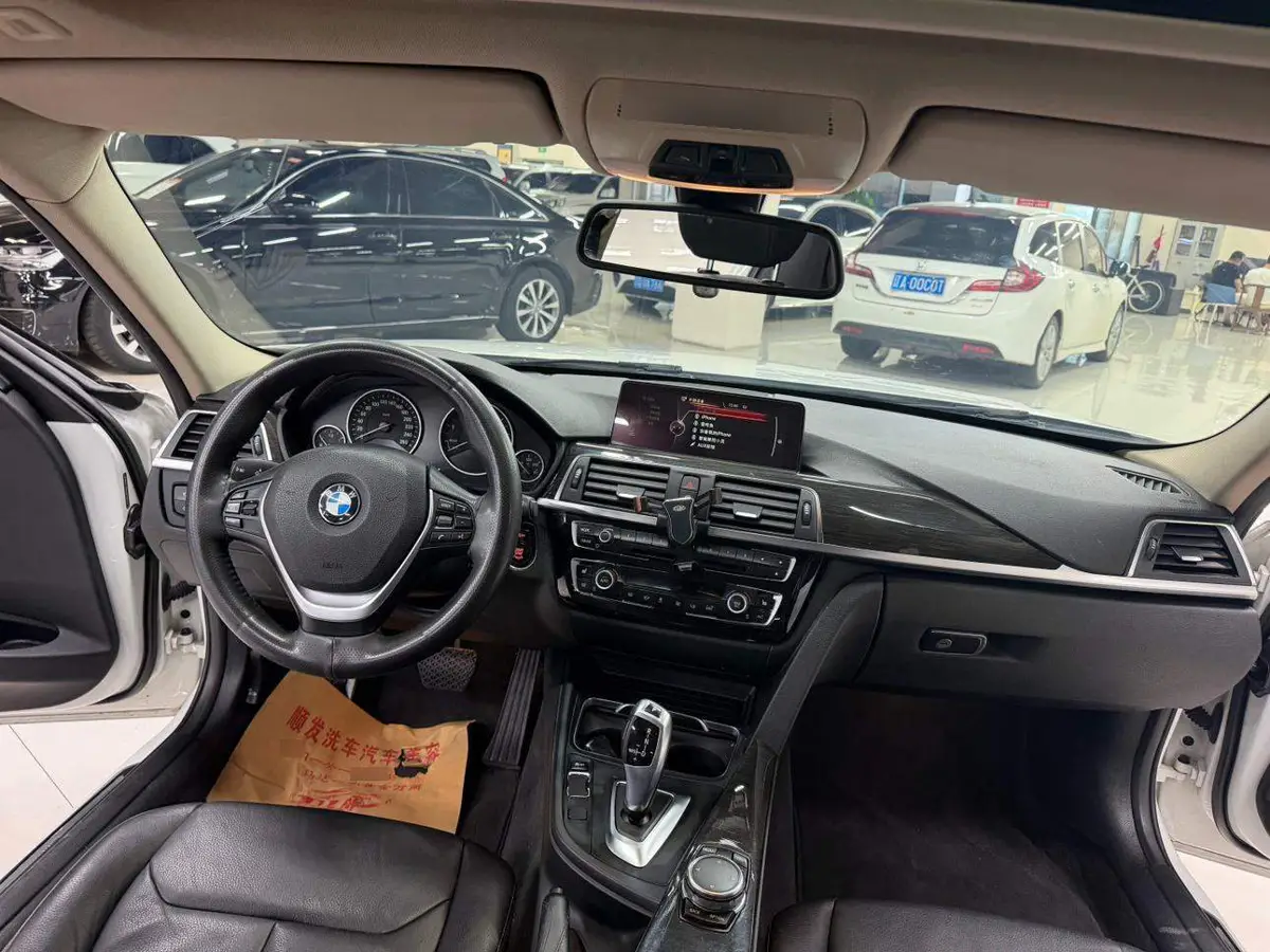 BMW 3 Series 2013 320Li Luxury Design Package — 5