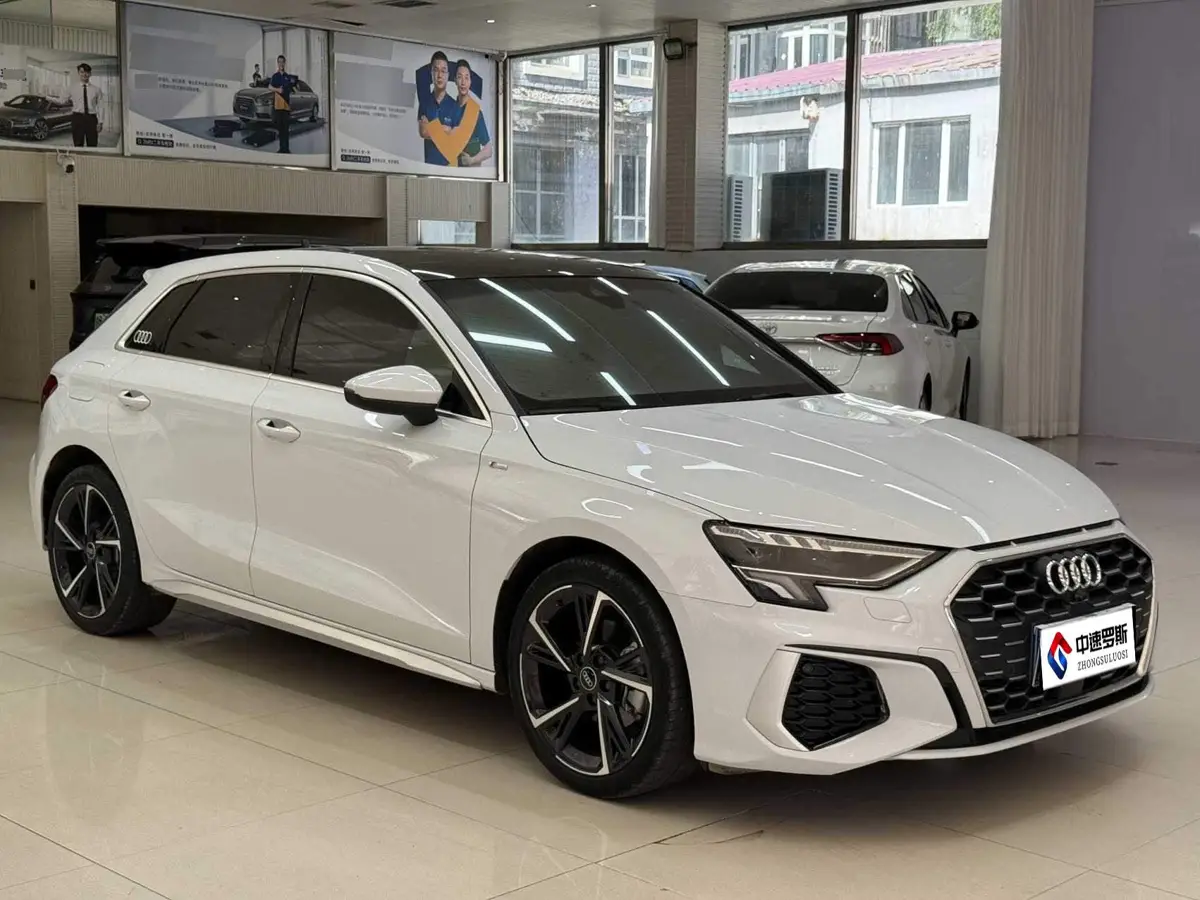 Audi A3 2023 Sportback 35 TFSI Stylish and sporty — 3