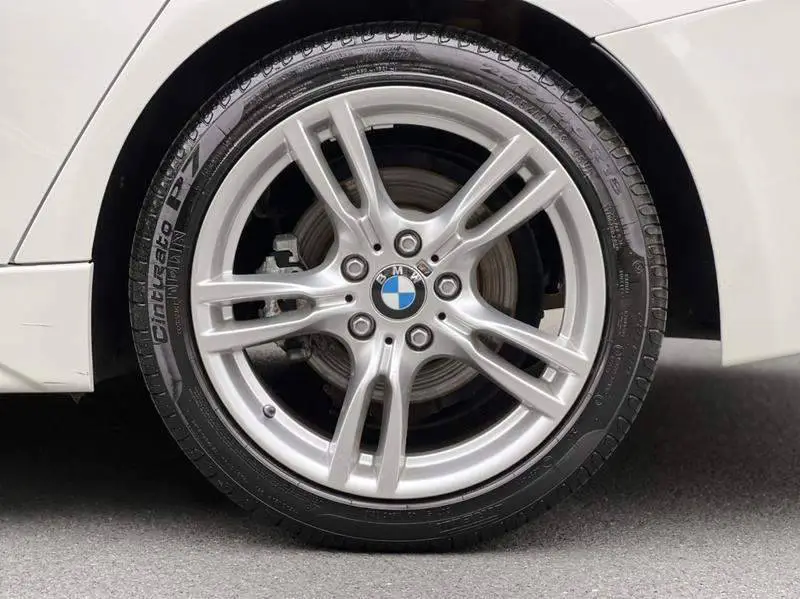 BMW 3 Series 2018 320i M Sport Package — 14